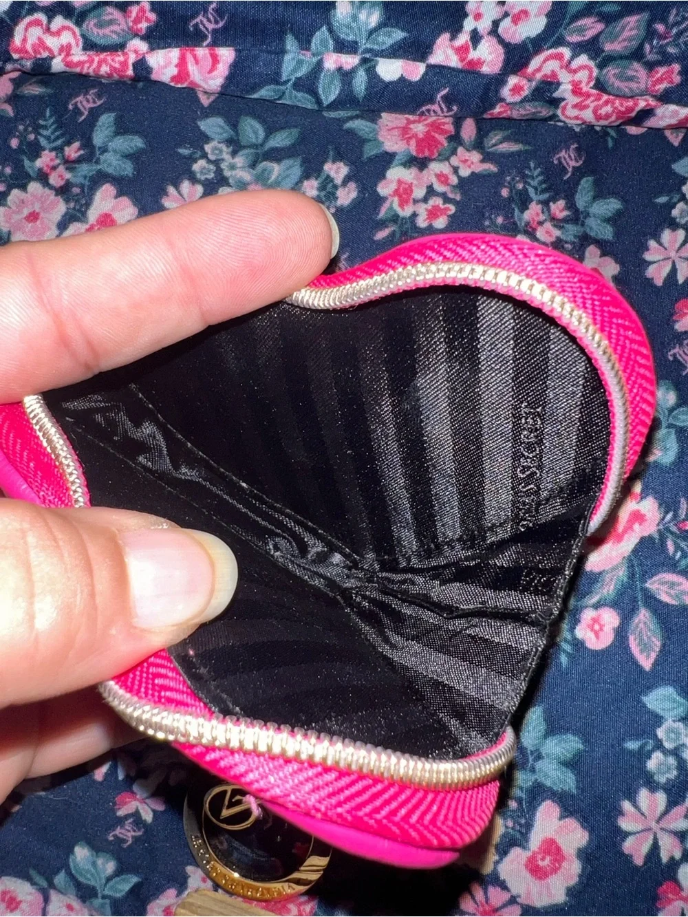 Victoria’s Secret puffy pink heart coin pouch keychain - Picture 4 of 6